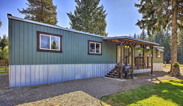 Dog-Friendly Noxon Retreat w/ Pond Access!