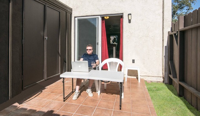 Dog-Friendly, oasis-like condo in East County, San Diego