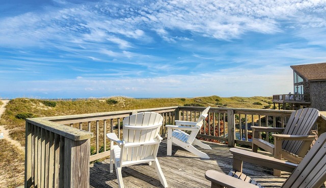 Dog-friendly, oceanfront home in the dunes with observation deck & WiFi