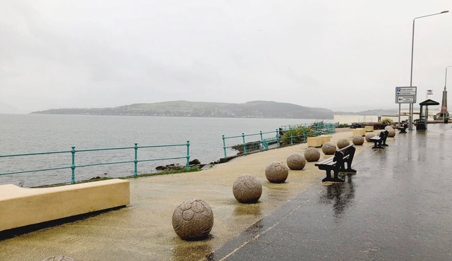 Dog friendly property within walking distance to Gourock town centre