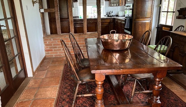 Dog-friendly, Secluded, Spacious Cottage with Large Garden. Sleeps 6