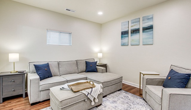 Dog-Friendly Sheboygan Home - 1 Mi to Town!