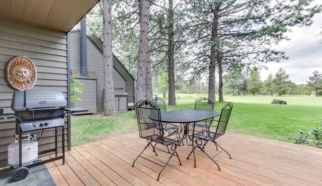 Dog-friendly Sunriver Condo with Great Location & View, SHARC Passes