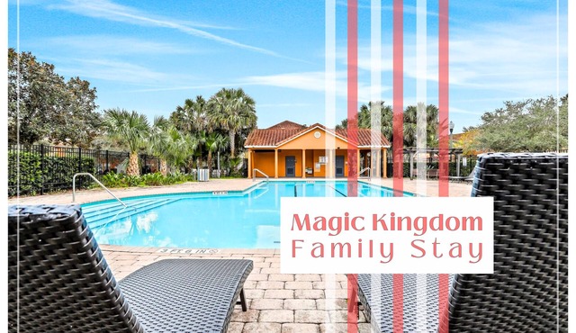 Dog-friendly townhouse near Disney with outdoor pool, patio, streaming, W/D, AC