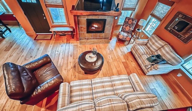 Dog-Friendly w/Hot Tub + Firepit | N Conway