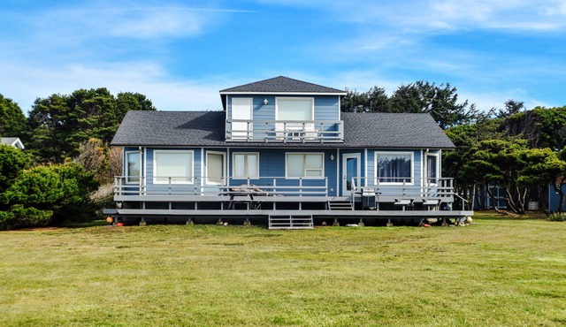 Dog-friendly, waterfront home w/ a furnished deck & amazing views