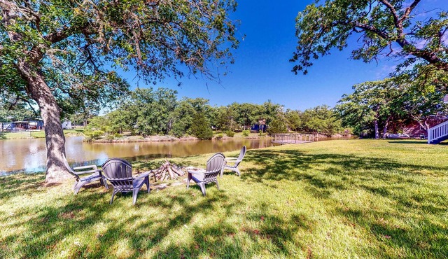 Dog-friendly, Waterfront, Close to Lake Somerville