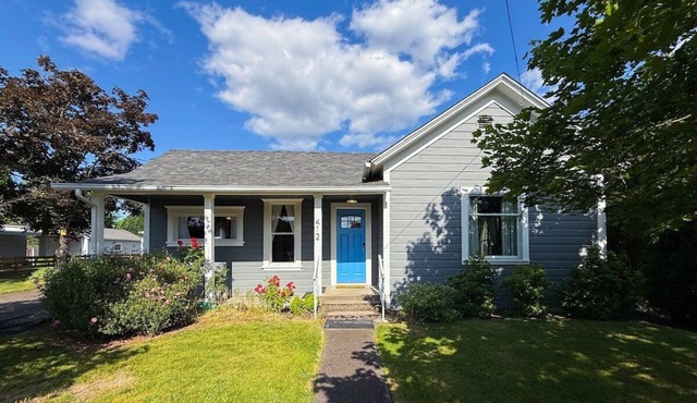 Dog-Friendly Wine Country Stay w/Firepit & AC