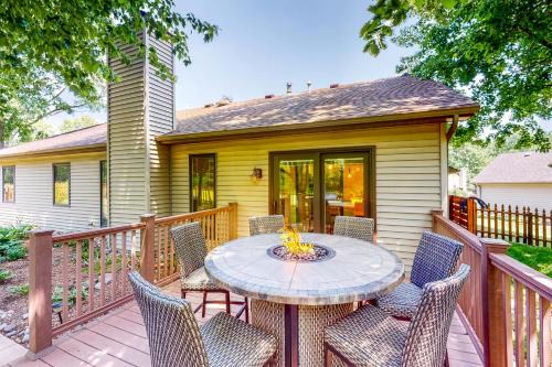 Dog-Friendly Yard! Family Retreat in Fort Wayne