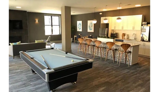 Dogtown Eats-Forest Park Walks-King Bed Rest (510)