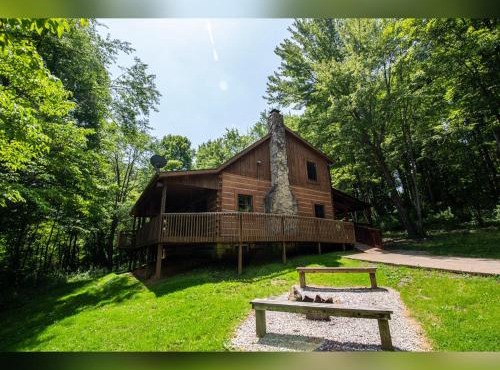 Dogwood - by The Chalets