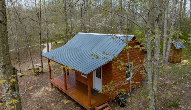 Dogwood Cabin - Off Grid