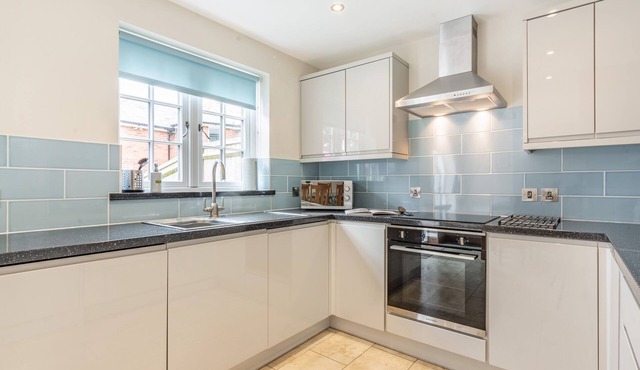 DOGWOOD, pet friendly, with open fire in Redlynch