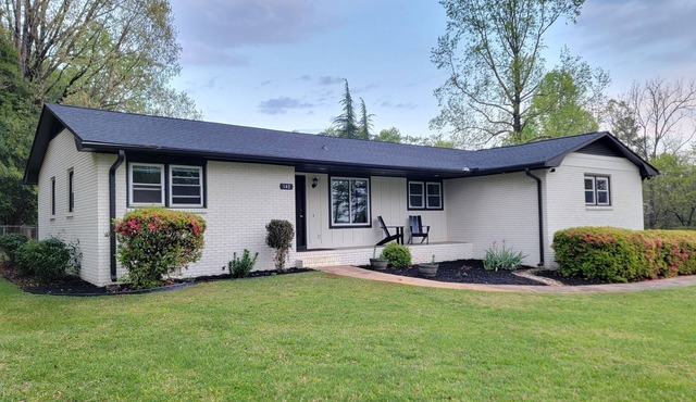 Dogwood private secluded 3Br Duncan home