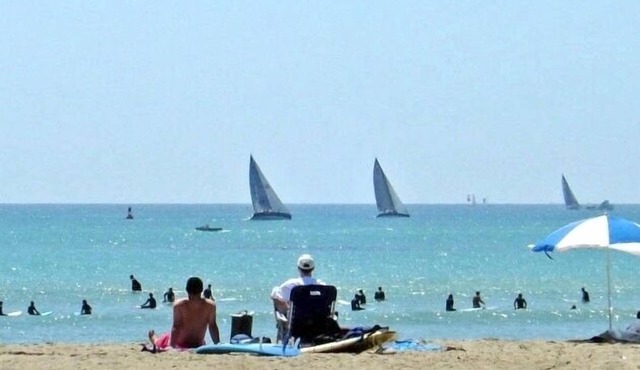 + Doheny Beach Condo- Surfer's Paradise!. Next to beach trail, park, Harbor
