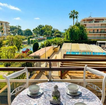 Dolce Vita Piscine Tennis et Plage a Pied