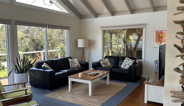 Dolphin Beach House the perfect getaway and MOTO GP accommodtion.