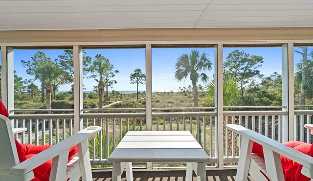 Dolphin Cove - Gulf Front, Pet Friendly, Large Screened In Deck, Family Friendly, Sleeps 8