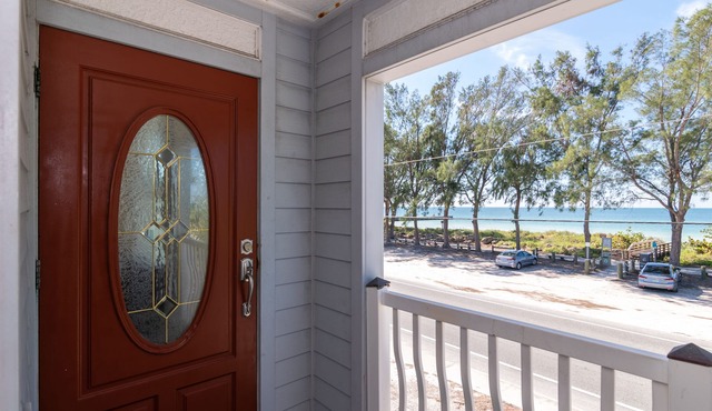 Dolphin Dance Both Side Across From Beach With Panoramic Beach Views