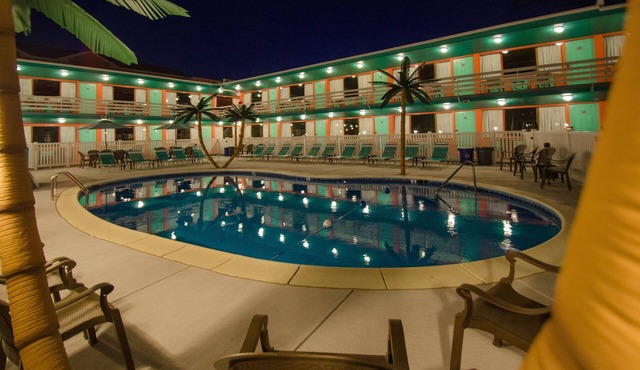 Dolphin Inn