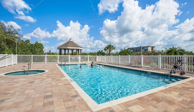 DOLPHIN KEY 206 3 BED 2 BATH CONDO ACROSS FROM THE BEACH - AVAILABLE MARCH 2026