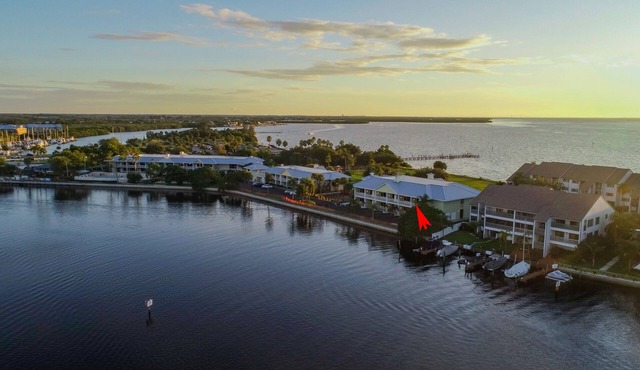 Dolphin Watch Corner #411 CLEAN Peaceful Beach 2nd Floor unobstructed WATER VIEW