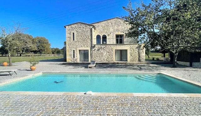 Domaine en pleine nature à seulement 15 minutes de Bordeaux !