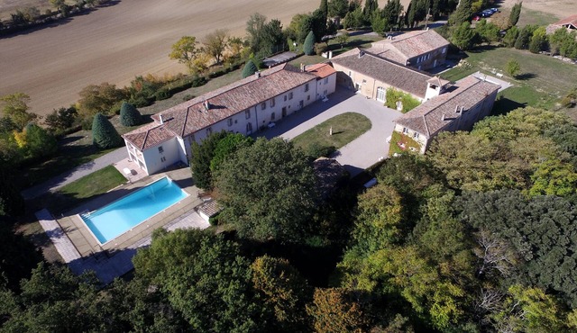 Domain for quiet or sports vacations, exceptional setting