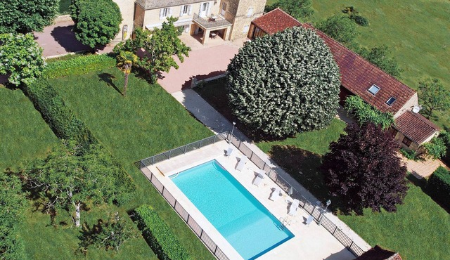 Domain 12/15 pers heating pool, closed to Sarlat