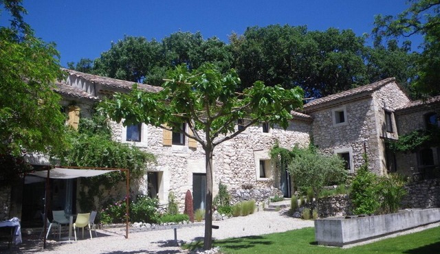 Domaine au Coeur de la Drôme Provençale , Idéal en Familles ou Entre Amis