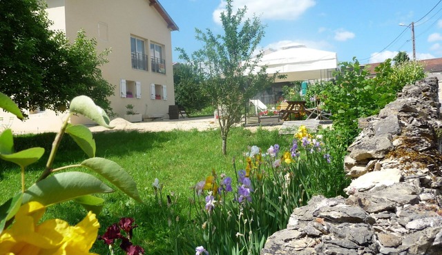 Domaine "Chez Marianne" mit Privatparkplatz by Interhome