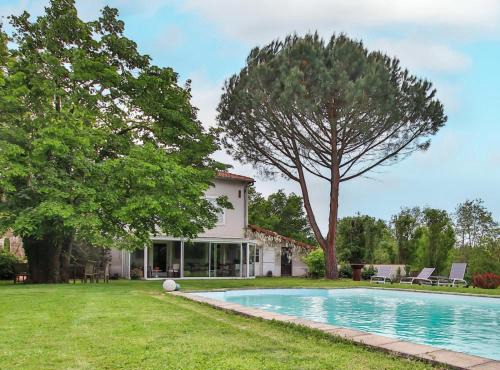 Domaine d'AROMM - Chambres d'hotes & gites - Piscine, Etangs & Animaux - Au calme
