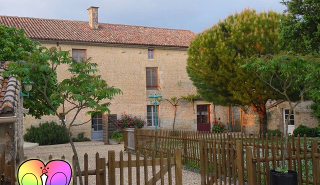 Domaine de Chante-Oiseau – 2 Holiday Homes: La Pie and La Tourterelle
