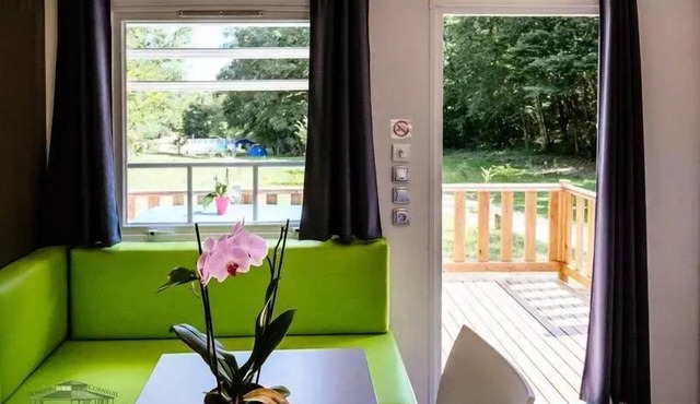 Domaine de Corneuil * - Mobile home Premium Verveine - 2 bedrooms + terrace 11.25 m2 6 people
