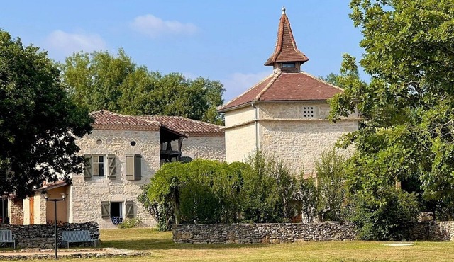 Domaine de fangal 4* - 10p - dovecote+house, air-conditioned, private 25 m pool