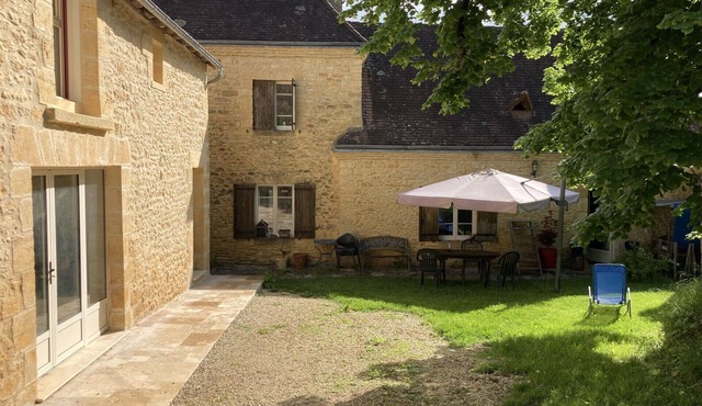 Domaine de Fonfroide Character house in the heart of Périgord Noir