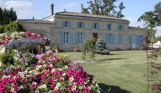 Domaine de Naudon mansion