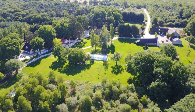 DOMAINE DE LA CAILLARDIERE - HOUSES OF THE ETANG ET SEQUOIAS