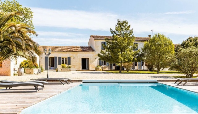 DOMAINE DE LA GRANGE D'ARAN 19 people