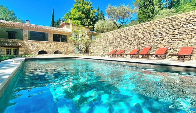 Domaine de la Santonne - un Havre de Paix en Plein Luberon