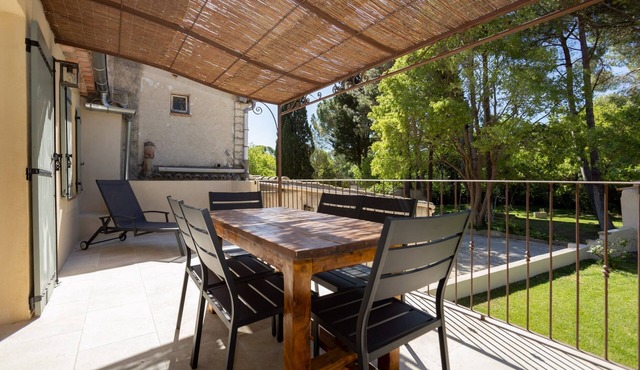 “Domaine De Meyrol - Gîte 3” Apartment with Private Terrace, Wi-Fi, and Air Conditioning