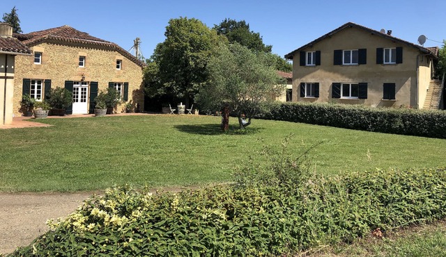 Domaine De Vibois - Ground floor apartment between vineyards, woods and swimming pool