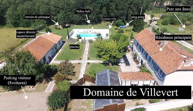 Domaine de Villevert Swimming pool, Sauna, Spa, Pétanque in Luzé 37120 Indre et Loire