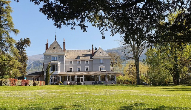 Domaine des Cèdres : Hôtel, Gîtes et Insolites