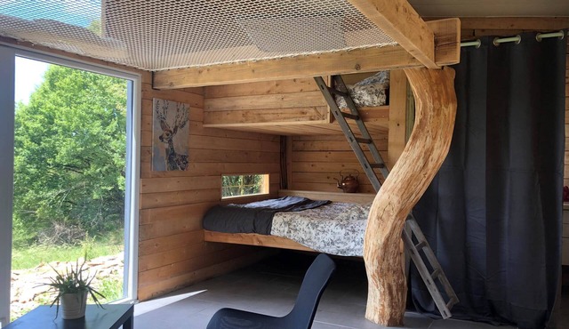 Domaine des Evêques - Serpent Tree Cabin