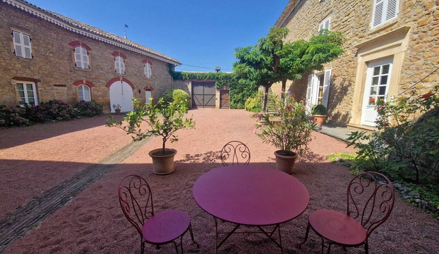 DOMAINE DES FRANCHISES Bed and Breakfast - Beaujolais Pierres dorées