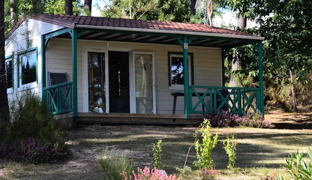 Domaine des Grands Pins * - Chalet Epicea Confort with air conditioning 4 people