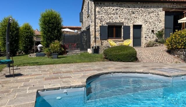 Domaine des Pierres D Auvergne