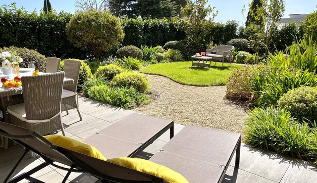 DOMAINE DES ROSES AP4222 by Riviera Holiday Homes