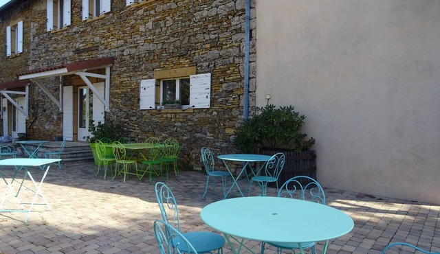 Domaine des Vignes d'Hôtes Group accommodation, family and events
